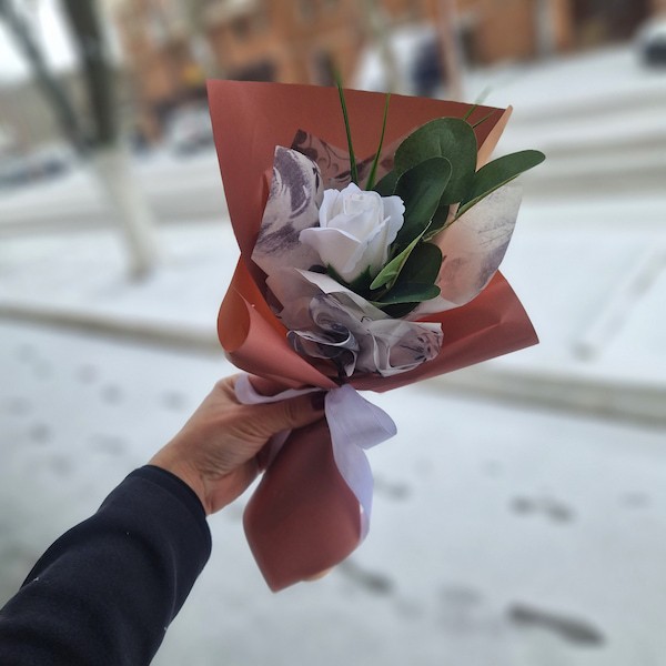 Красив букет за подарък за рожден ден и имен ден